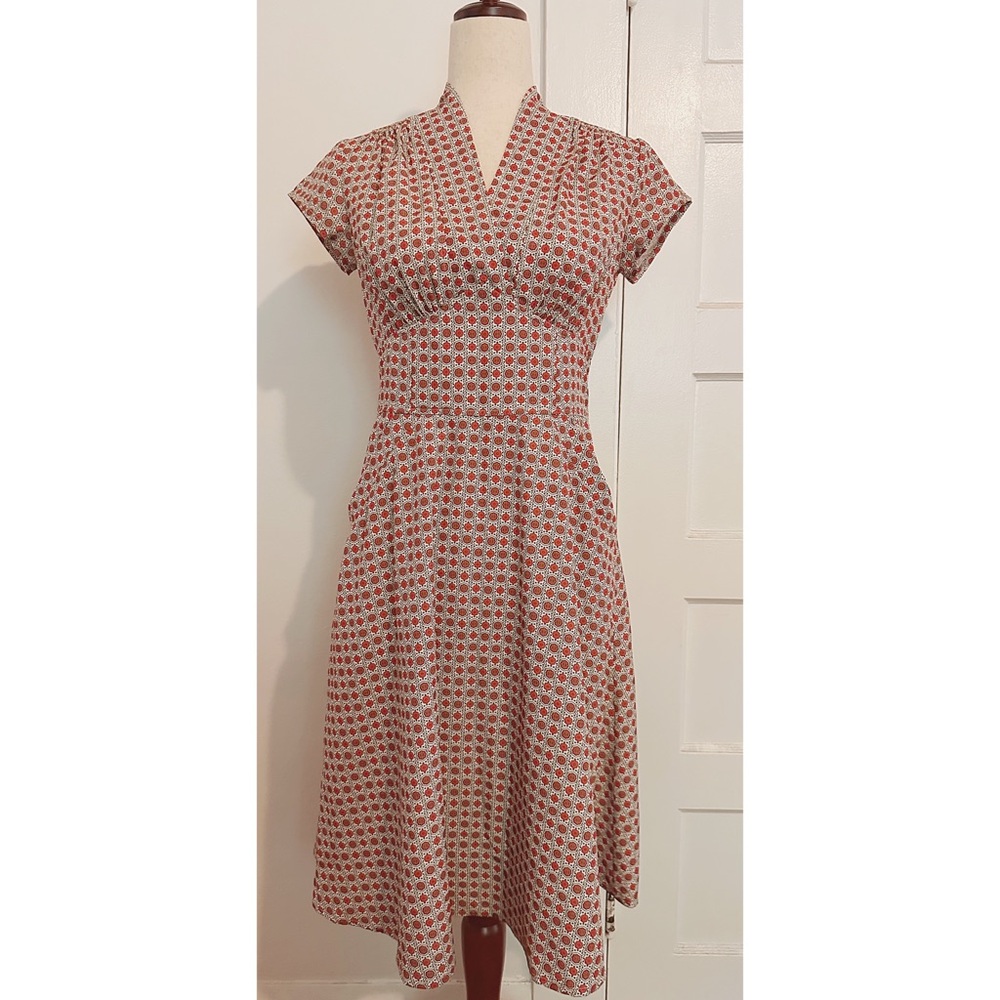 eShakti Retro Vintage Style V-Neck Dress in Mid Century Floral Print